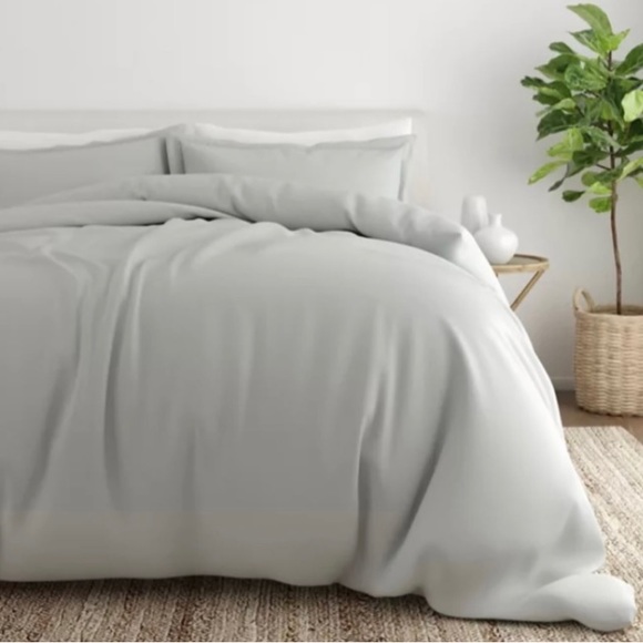 Solid 3-Piece King Duvet Cover Set in Light Grey - Picture 3 of 5